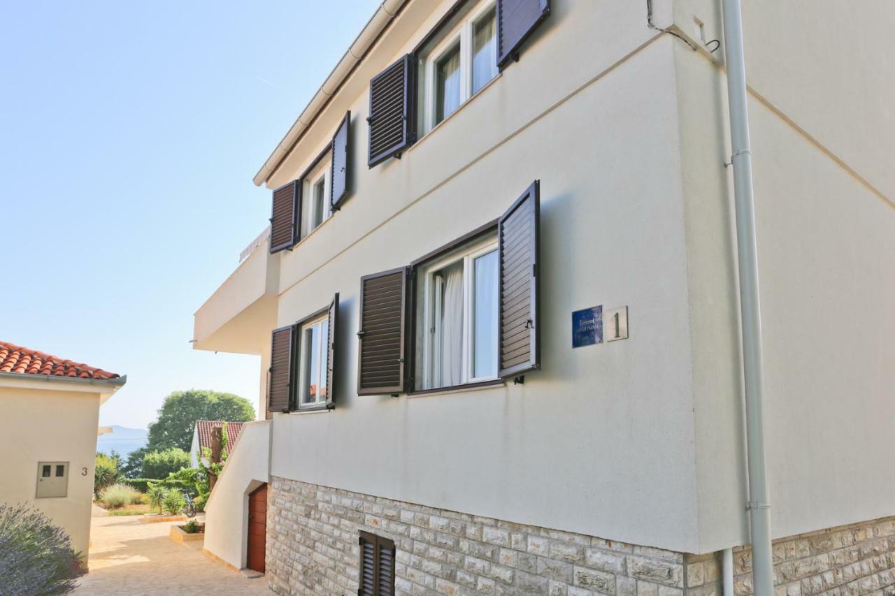 Apartments Nada Zadar Bagian luar foto